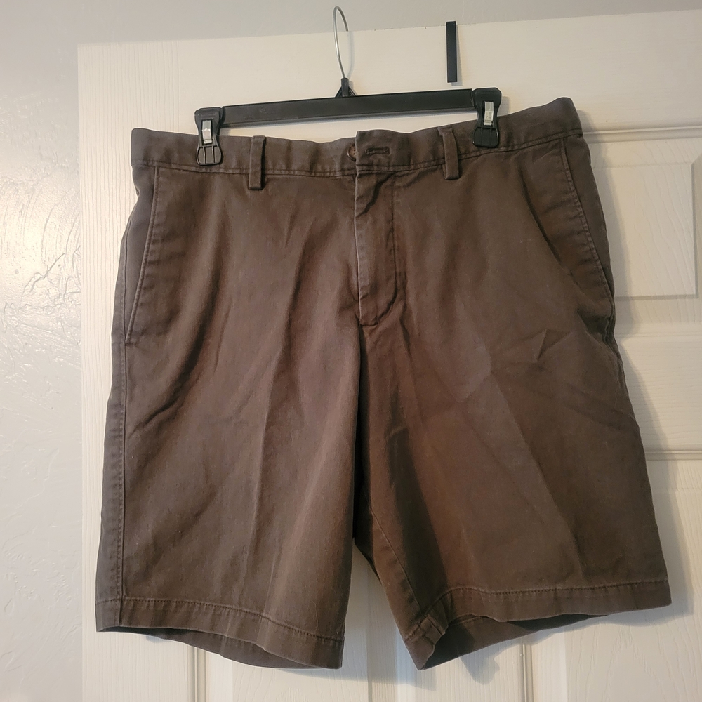 Banana Republic Aiden Olive Green Shorts Size 35